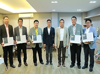 ร่วมหารือแนวทางทางการศึกษา
พลตำรวจเอกสมยศ พุ่มพันธุ์ม่วง
นายกสมาคมฟุตบอลแห่งประเทศไทย